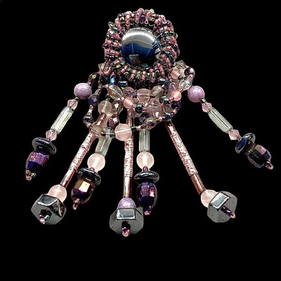 Hand beaded hematite-pink -opalescent artisan fiber wrapped chandelier earrings - Picture 9 of 11